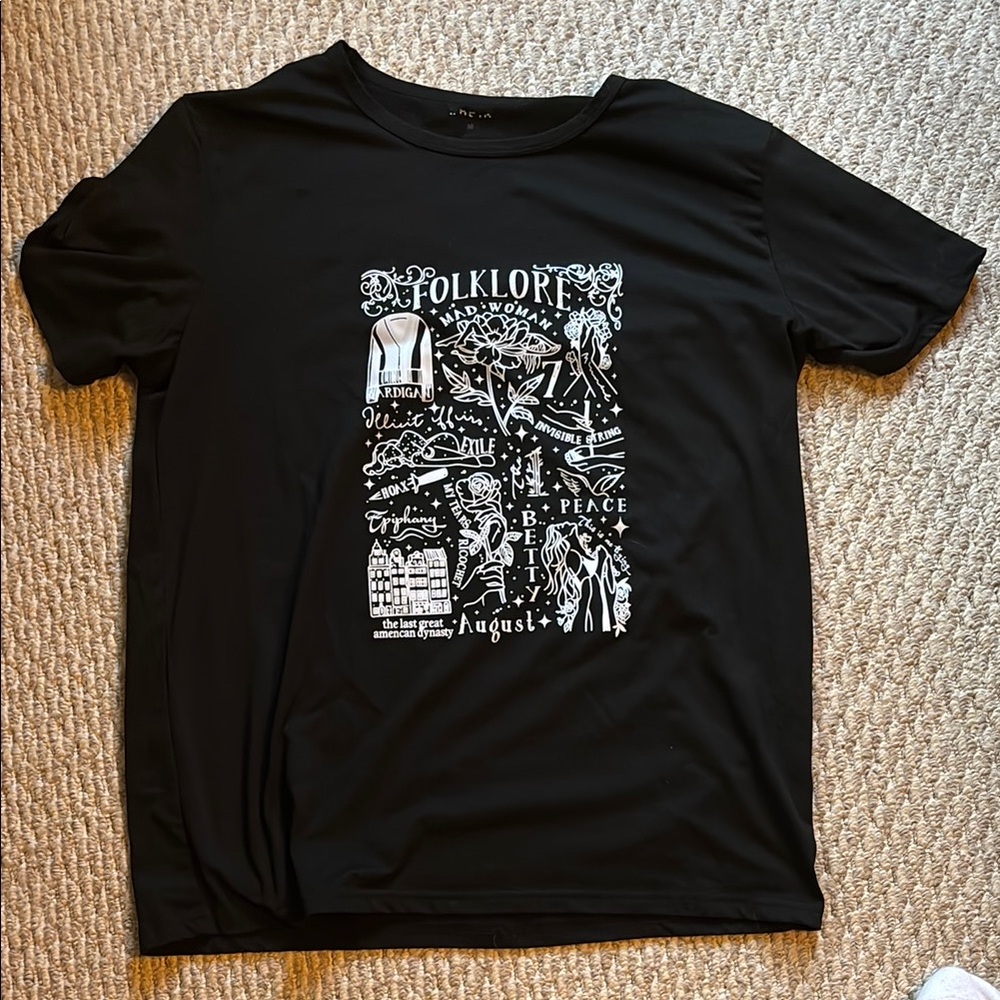 SHEIN Preloved Taylor Swift Inspired Black Short Sleeve Graphic Tee